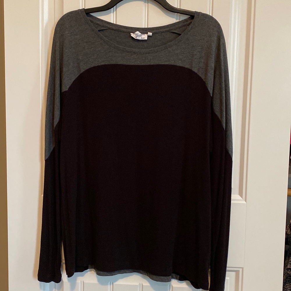 Simply Vera Long Sleeve Top